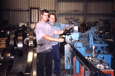 GTsaws2.jpg (101552 bytes)