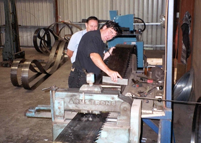 GTsaws5.jpg (104834 bytes)