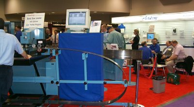 woodtech99-group.jpg (24818 bytes)